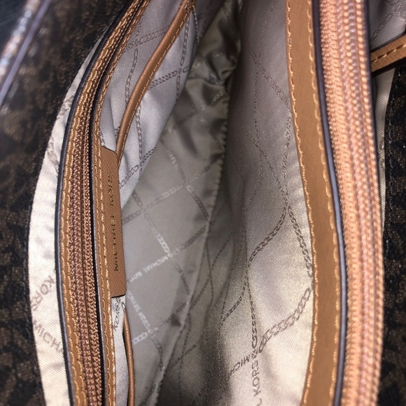 Michael Kors medium shoulder bag - Picture 7 of 7